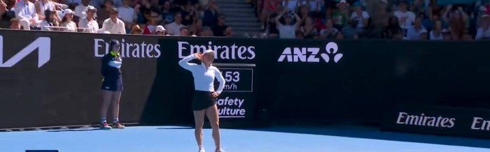 普丁塞娃赛后跳舞硬刚观众嘘声，梅总五盘逆转会师钱同学引爆舆论|网球|土耳其|梅德韦杰夫|澳网|女单_新浪体育_新浪新闻