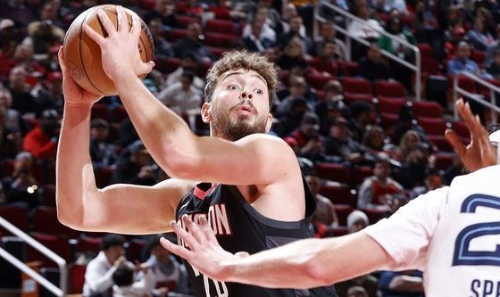 体育资讯-申京33+9杜兰特33+8 火箭送灰熊三连败