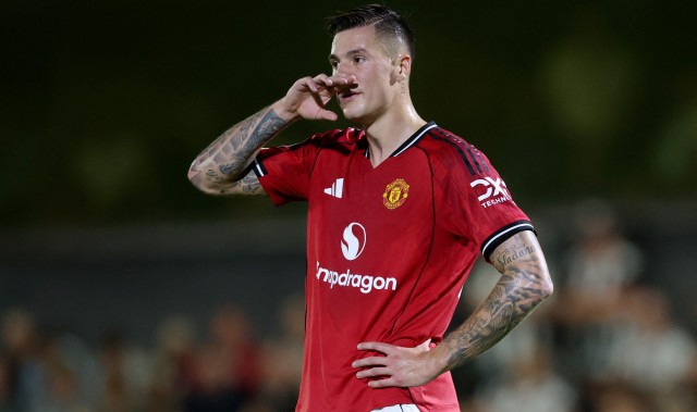 开云博彩-放弃高薪💰️罗马诺：新月愿给舍什科更多，但球员选择加盟曼联