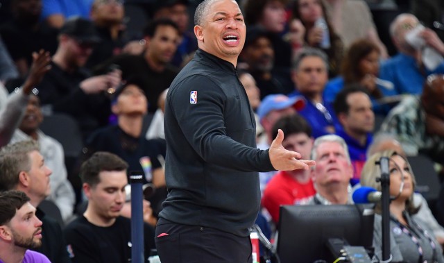 体育资讯-泰伦·卢：我们自己打得确实不好 国王的表现无疑完胜我们