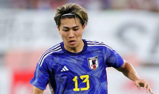 开云博彩-法媒：兰斯不愿放走中村敬斗，要价1500万-2000万欧元