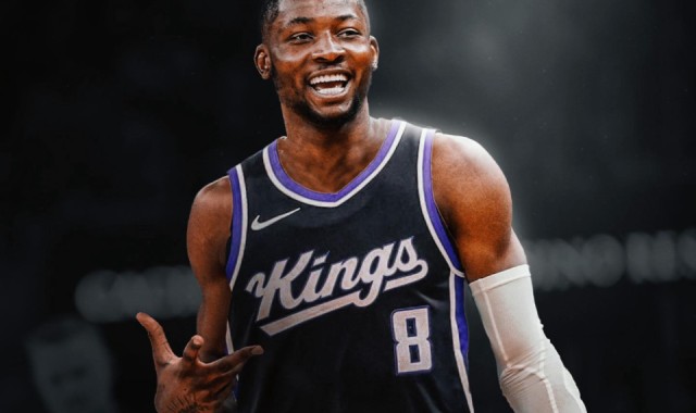 国王成唯一追求者！库明加市场比去年更冷清：球探称没人能看透他