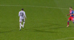 1667345792996031251.gif 巴萨.gif